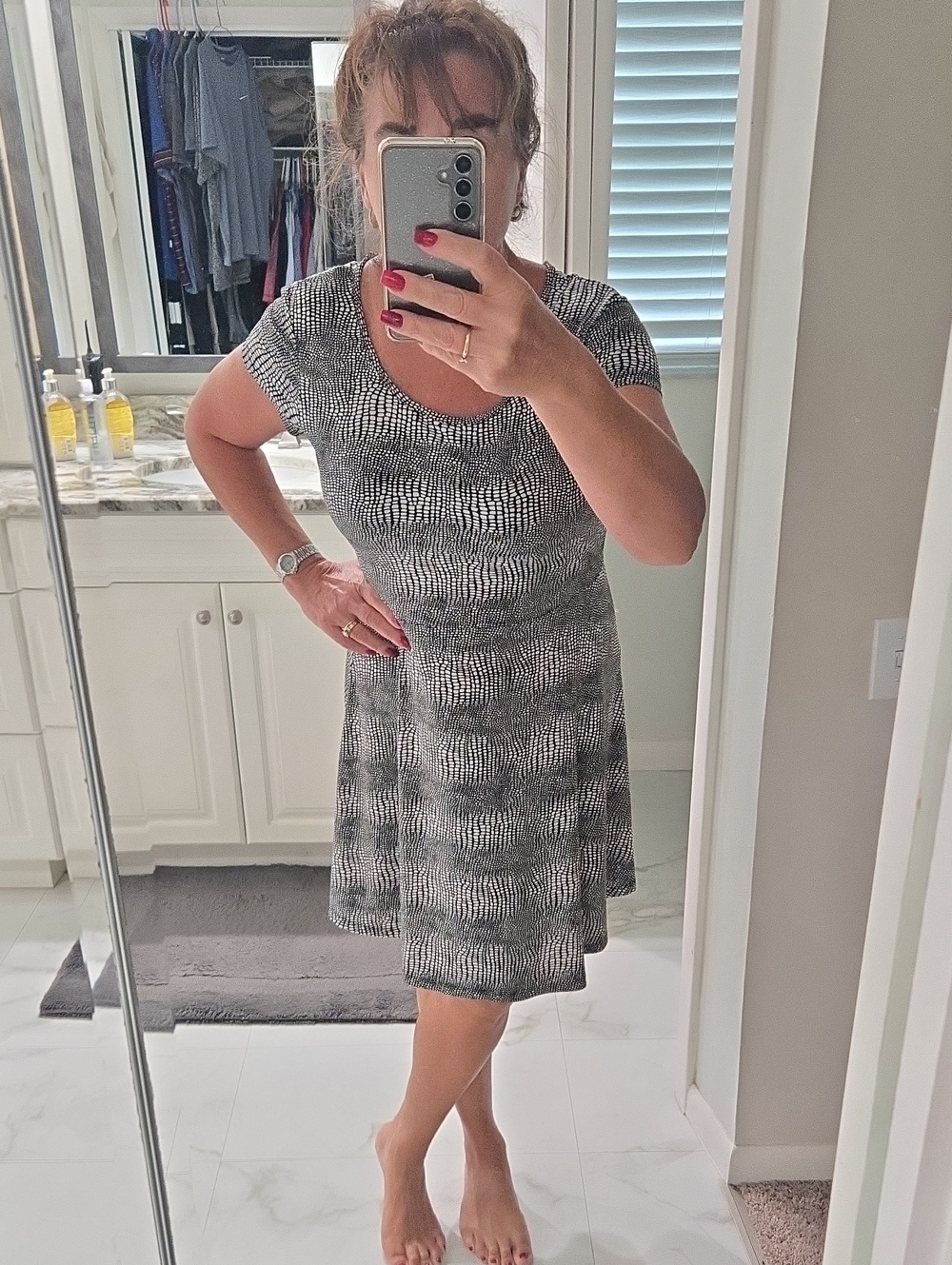 Black & White Patterned Short-Sleeve Women's Dress
